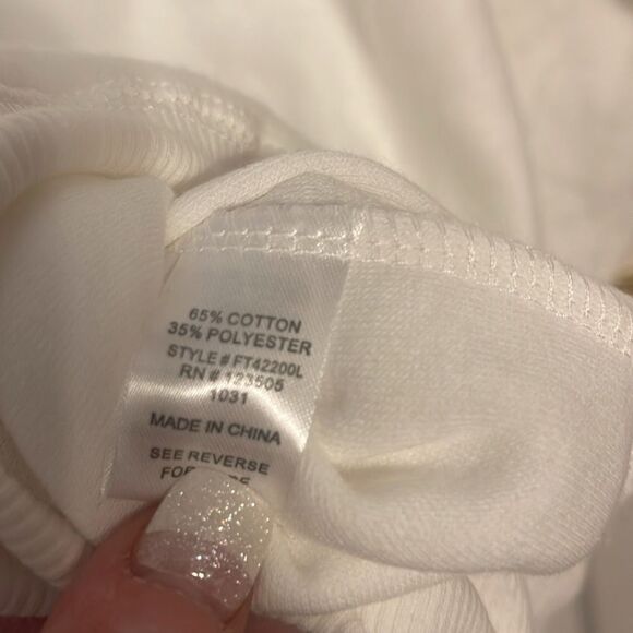 Heart and hips sweater size small oversized new without tag - Picture 8 of 8